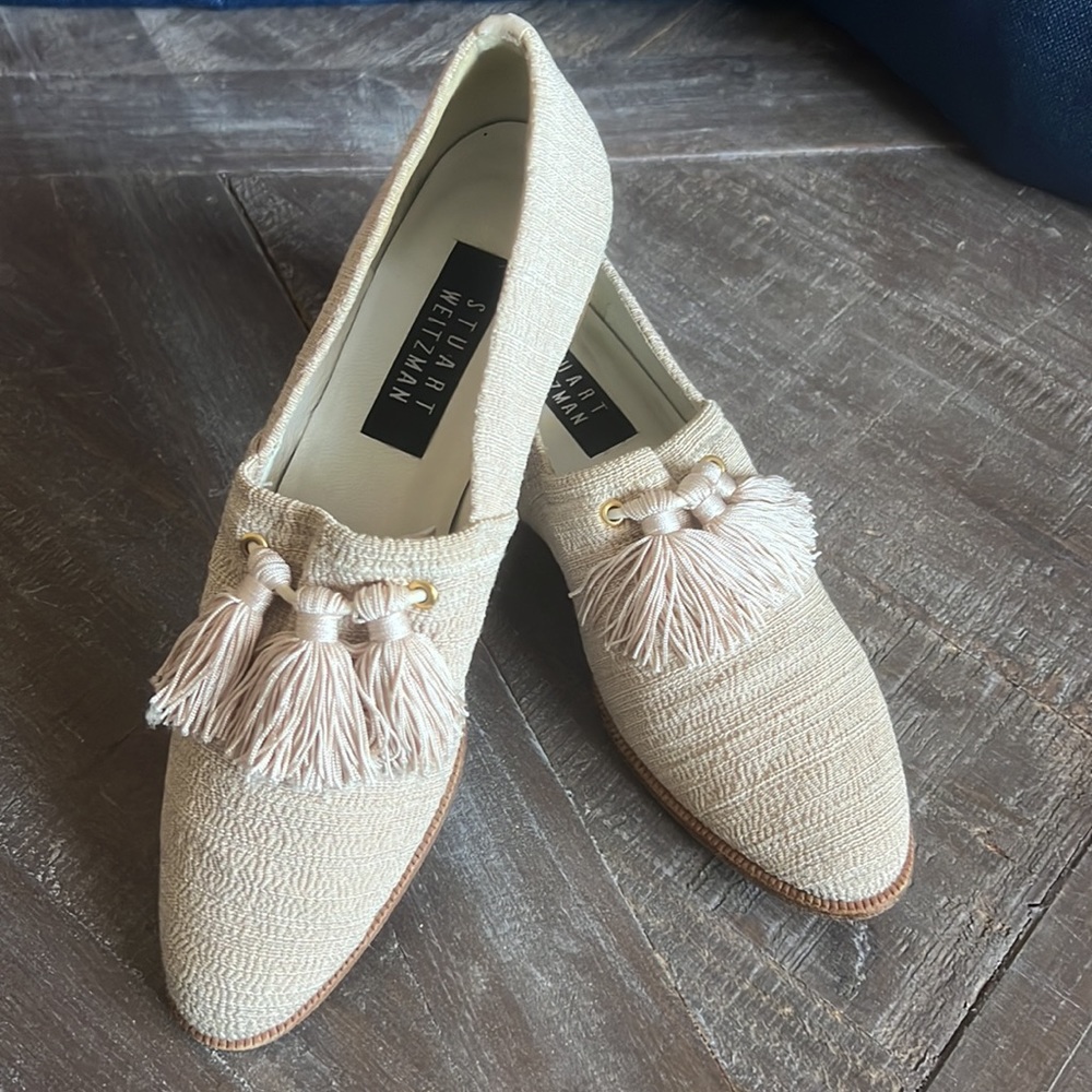 HP✨ Stuart Weitzman Tan Tassel Loafers